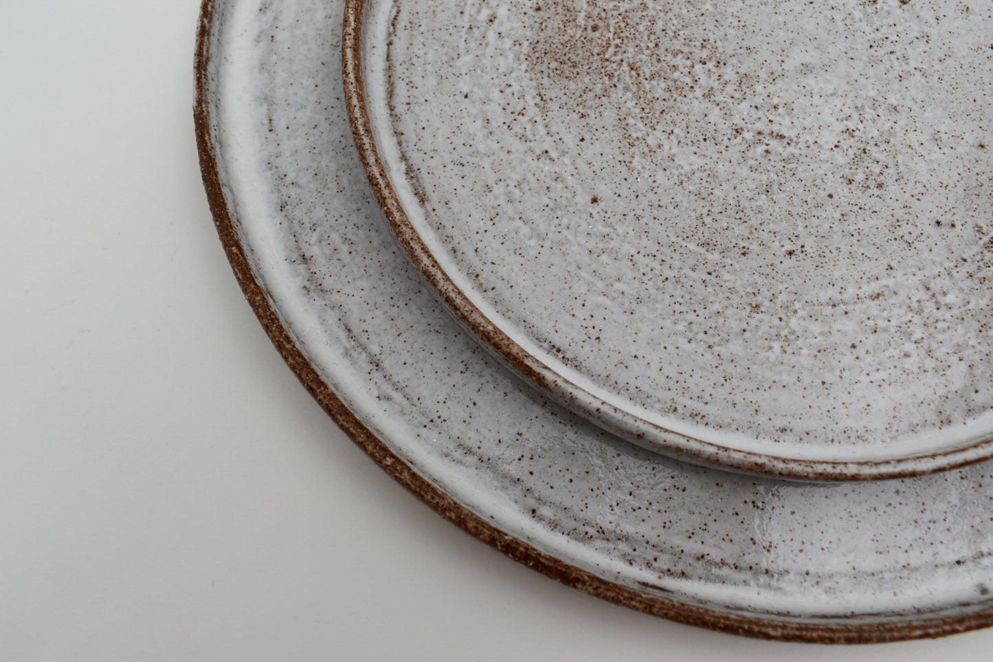 Alma Plate